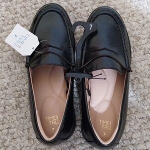 Time and Tru Women's Size 7 Black Platform Loafers